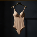 Body Bege — Cabide Dourado